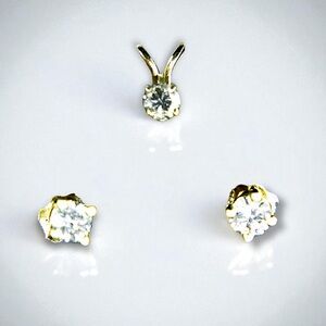 Three Piece Matching Vintage Fine Jewelry | 18K Gold Diamond Pendant & Earrings